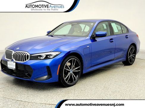 Used 2024 BMW 330e xDrive w/ Premium Package image 1