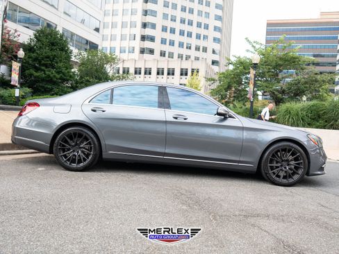 Used 2019 Mercedes-Benz S 560 4MATIC Sedan w/ Premium Package image 6
