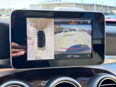 Used 2018 Mercedes-Benz GLC 300 image 25