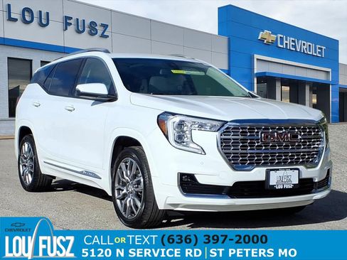 Used 2023 GMC Terrain Denali w/ LPO, Floor Liner Package image 1
