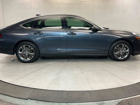 Used 2023 Honda Accord EX image 7