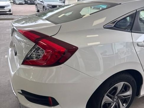 Used 2020 Honda Civic LX image 11