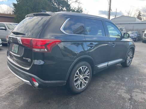 Used 2018 Mitsubishi Outlander GT image 4