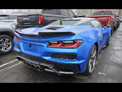 Used 2024 Chevrolet Corvette Z06 w/ Battery Protection Package image 9