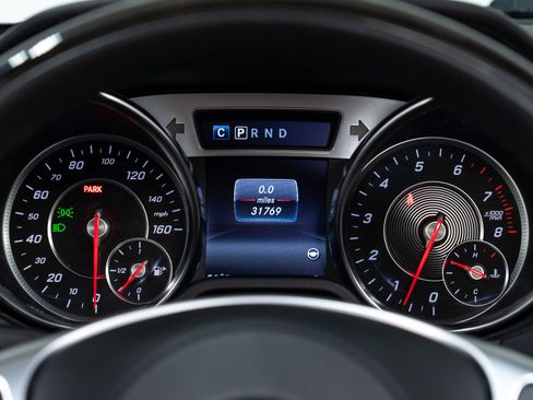 Certified 2019 Mercedes-Benz SL 550 image 18