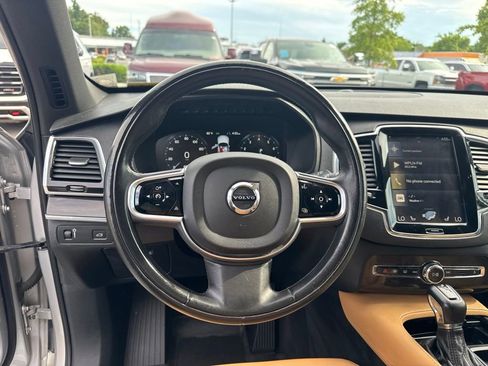 Used 2018 Volvo XC90 T6 Momentum w/ Convenience Package AWD/4WD image 14