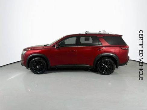 Certified 2024 Nissan Pathfinder SL FWD image 6