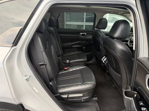 Used 2022 Kia Sorento SX AWD/4WD image 39