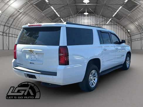 Used 2017 Chevrolet Suburban LS w/ Enhanced Driver Alert Package RWD image 7