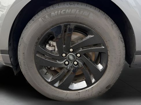 Certified 2025 Land Rover Range Rover Evoque S AWD/4WD image 28