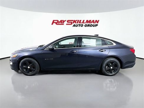 Used 2023 Chevrolet Malibu LT image 4