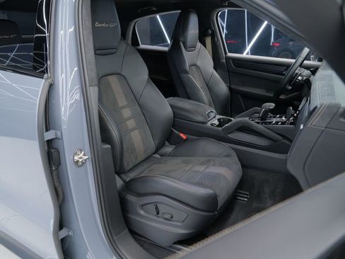 Used 2023 Porsche Cayenne Turbo GT AWD/4WD image 15
