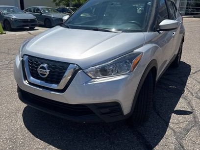 Used 2019 Nissan Kicks SV