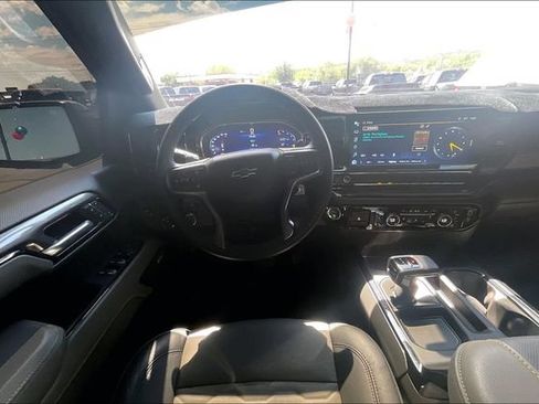 Used 2025 Chevrolet Silverado 1500 ZR2 AWD/4WD image 5