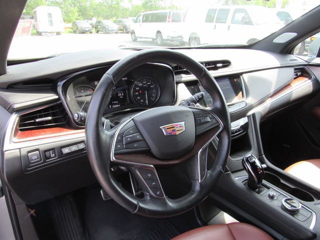 Certified 2023 Cadillac XT5 Sportv w/ Technology Package AWD/4WD image 13