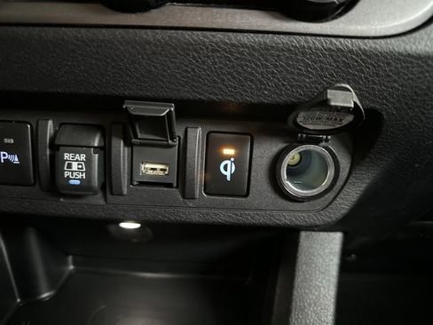 Used 2023 Toyota Tacoma TRD Sport image 25