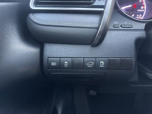 Used 2024 Toyota Camry SE image 8