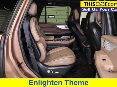 Used 2025 Lincoln Navigator Black Label AWD/4WD image 27