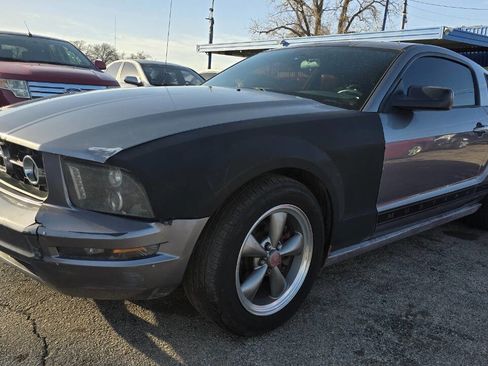 Used 2006 Ford Mustang Coupe image 1
