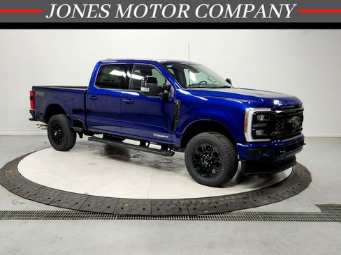 New 2026 Ford F250 Lariat w/ Black Appearance Package AWD/4WD image 1