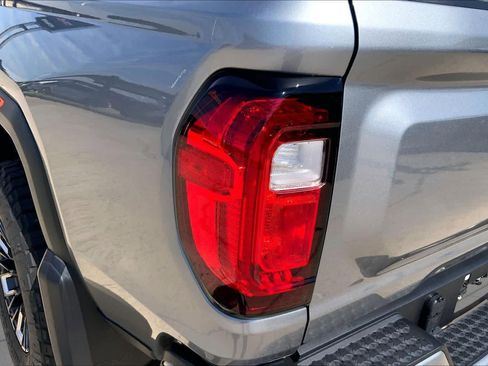 Used 2025 GMC Canyon AT4 w/ Technology Plus Package AWD/4WD image 27