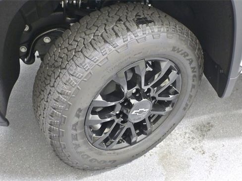 New 2025 Chevrolet Silverado 2500 Custom w/ Custom Convenience Package image 10