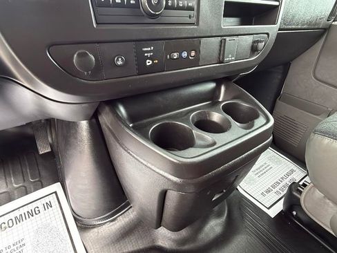 Used 2024 GMC Savana 2500 w/ Driver Convenience Package image 21