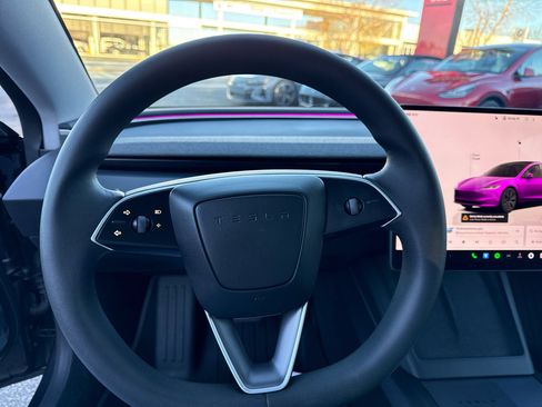 Used 2025 Tesla Model 3 Long Range image 16