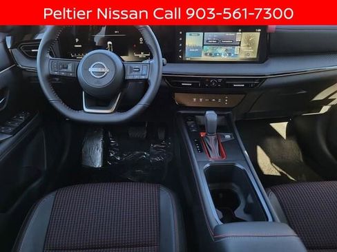 New 2025 Nissan Kicks SR w/ Illumination Package image 17