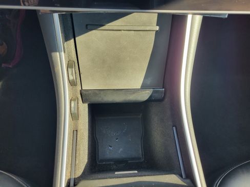 Used 2020 Tesla Model 3 Standard Range Plus image 18