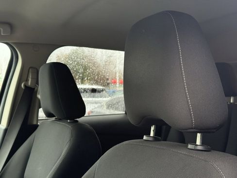 Used 2012 Ford Edge SE image 11