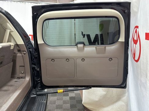 Used 2019 Lexus GX 460 Premium w/ Premium Package AWD/4WD image 17