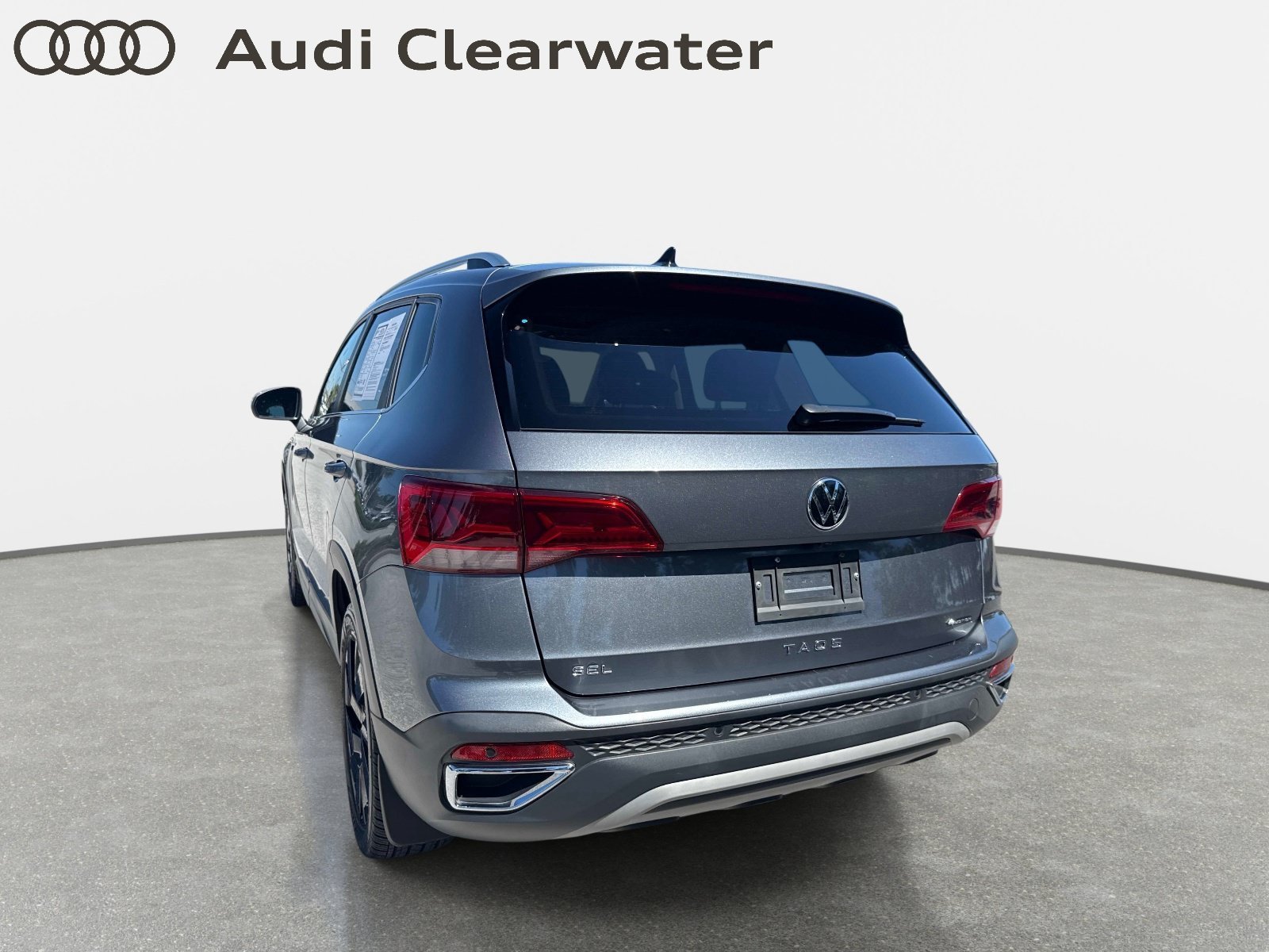 Used 2024 Volkswagen Taos SEL AWD/4WD image 8