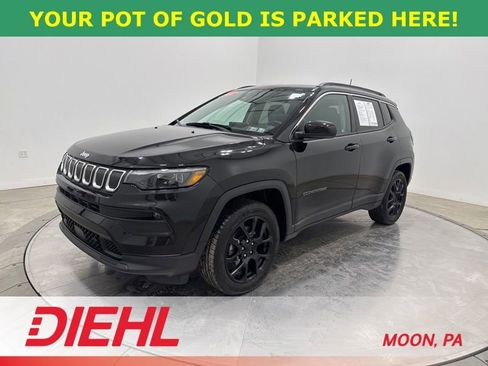 Certified 2022 Jeep Compass Latitude w/ Sun and Sound Group image 3