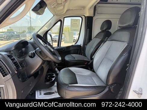 Used 2024 RAM ProMaster 2500 w/ Convenience Group FWD image 26