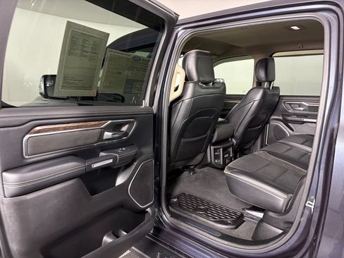 Used 2019 RAM 1500 Laramie AWD/4WD image 28