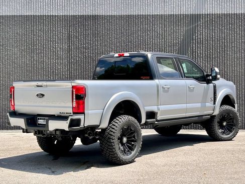 New 2026 Ford F250 Lariat w/ Black Appearance Package AWD/4WD image 6