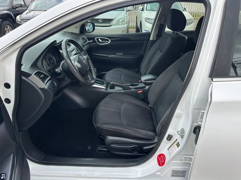Used 2017 Nissan Sentra SV FWD image 3