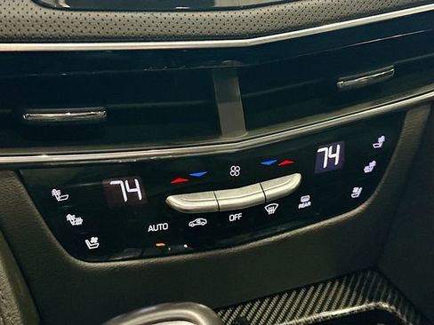 Used 2019 Cadillac CT6 V image 17
