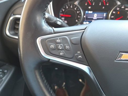 Used 2022 Chevrolet Equinox LT AWD/4WD image 12