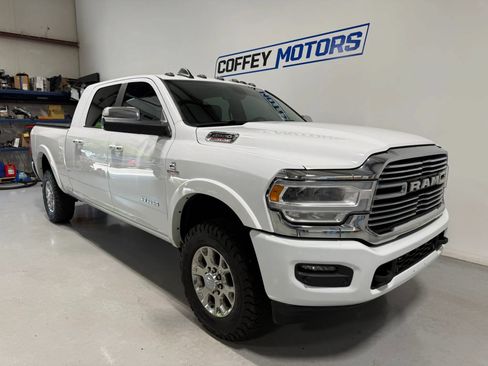 Used 2020 RAM 2500 Laramie w/ Body Color Bumper Group AWD/4WD image 8