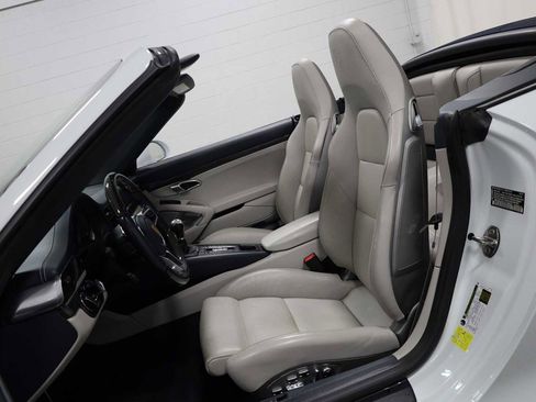Certified 2018 Porsche 911 Carrera 4 GTS AWD/4WD image 17