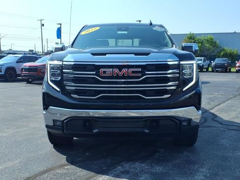 Used 2022 GMC Sierra 1500 SLT w/ SLT Premium Plus Package AWD/4WD image 2