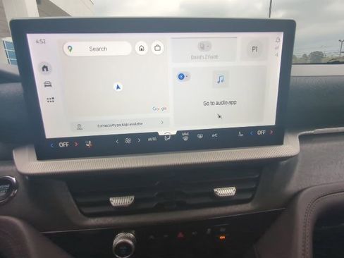 Used 2025 Ford Explorer Platinum image 18