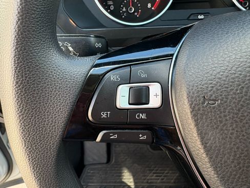 Used 2018 Volkswagen Tiguan S FWD image 14