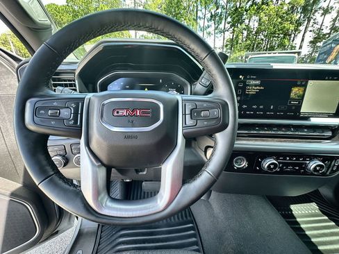 Certified 2024 GMC Sierra 1500 Elevation image 11