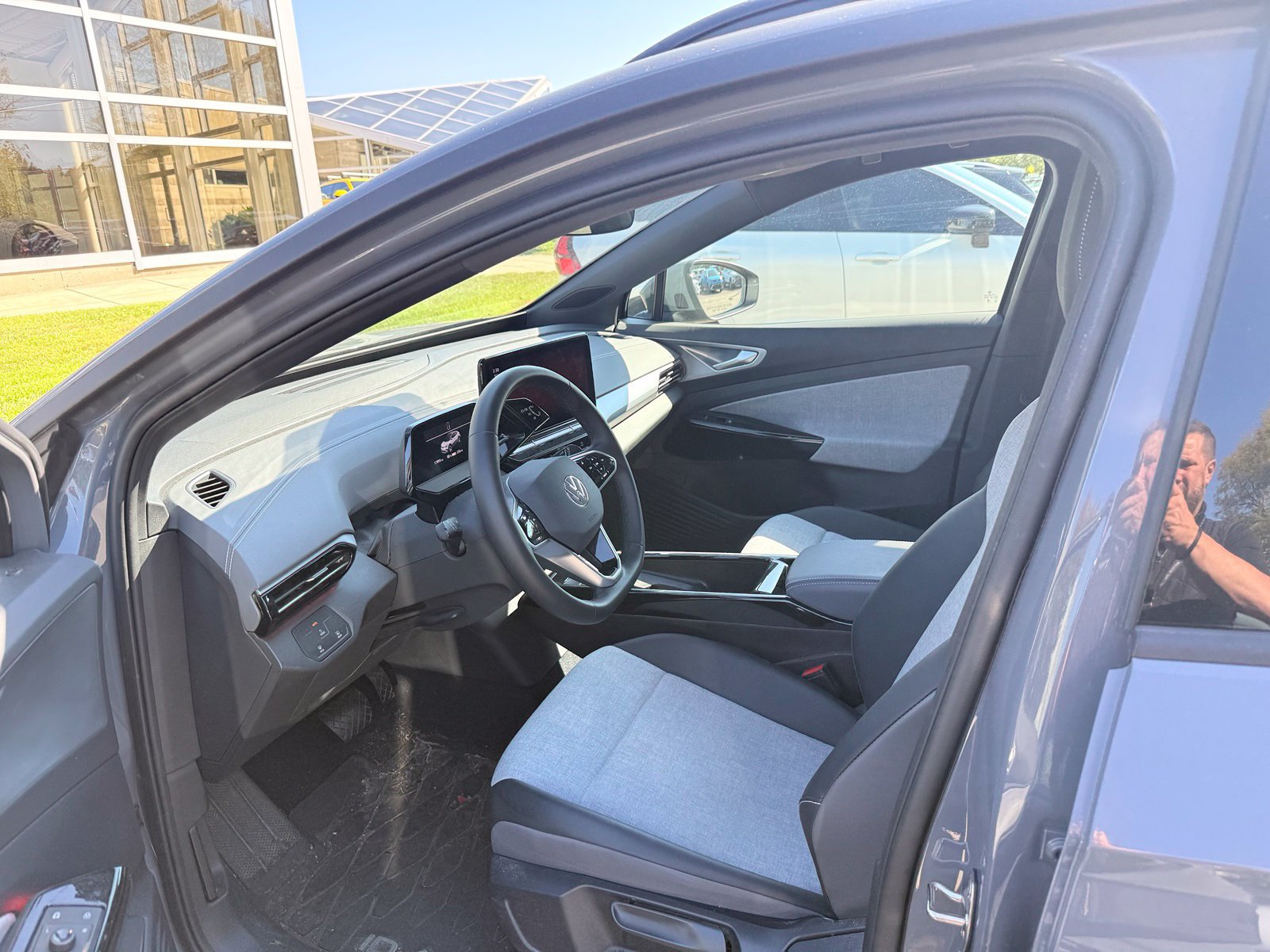 Used 2023 Volkswagen ID.4 Pro RWD image 13