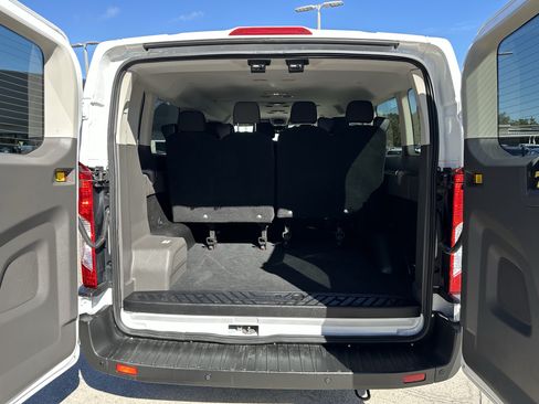 Used 2023 Ford Transit 350 XLT RWD image 9