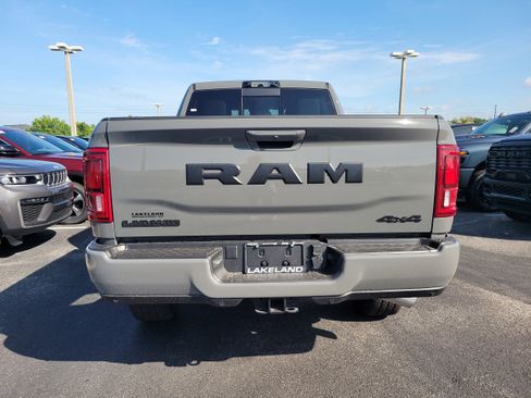 New 2026 RAM 2500 Laramie AWD/4WD image 7