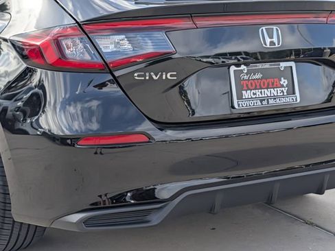 Used 2025 Honda Civic Sport image 7